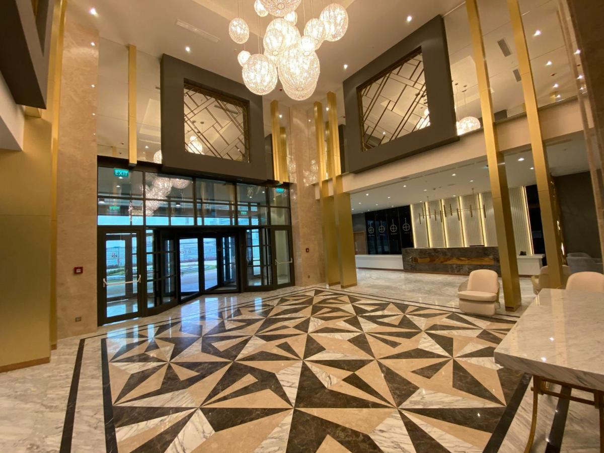 Limak Skopje Luxury Hotel Kültér fotó The lobby of the hotel