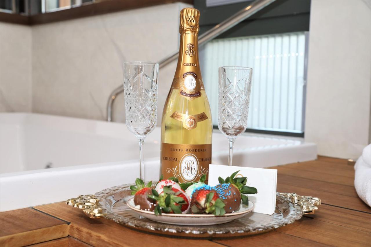 Limak Skopje Luxury Hotel Kültér fotó A bottle of Dom Pérignon