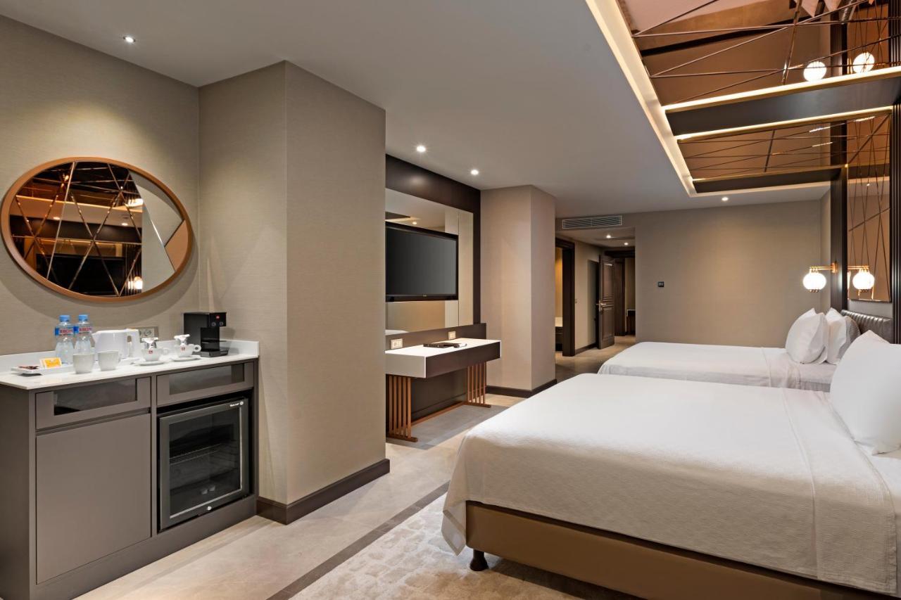 Limak Skopje Luxury Hotel Kültér fotó Deluxe Room